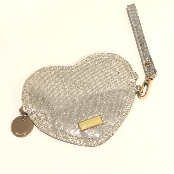 Deux Lux Heart Shaped Silver Sparkle Baby Pouch - Picture 4 of 16